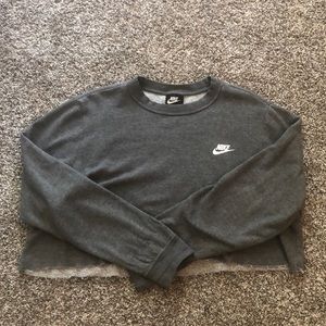 Nike Cropped Crew Neck